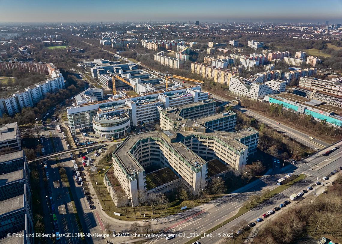 15.02.2023 - Perlach Plaza - Rentenversicherung - SHAERE - Allianz in Neuperlach